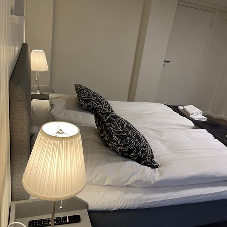 Vaesterhoejdsgarden Skövde Buitenkant foto