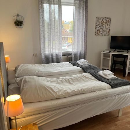Vaesterhoejdsgarden Skövde Buitenkant foto